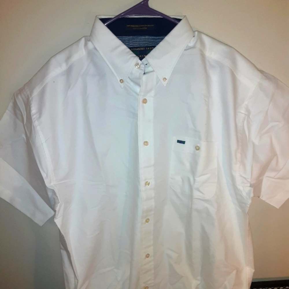 Alexander julian colors short sleeve button down. XL